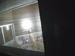 ba mbbg xnxx trong phòng