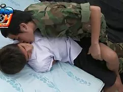 Cô gái tóc vàng mbbg xx với to lớn